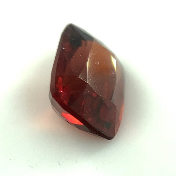 Red Mogok Spinel 2.40ct - Picture 4 of 9